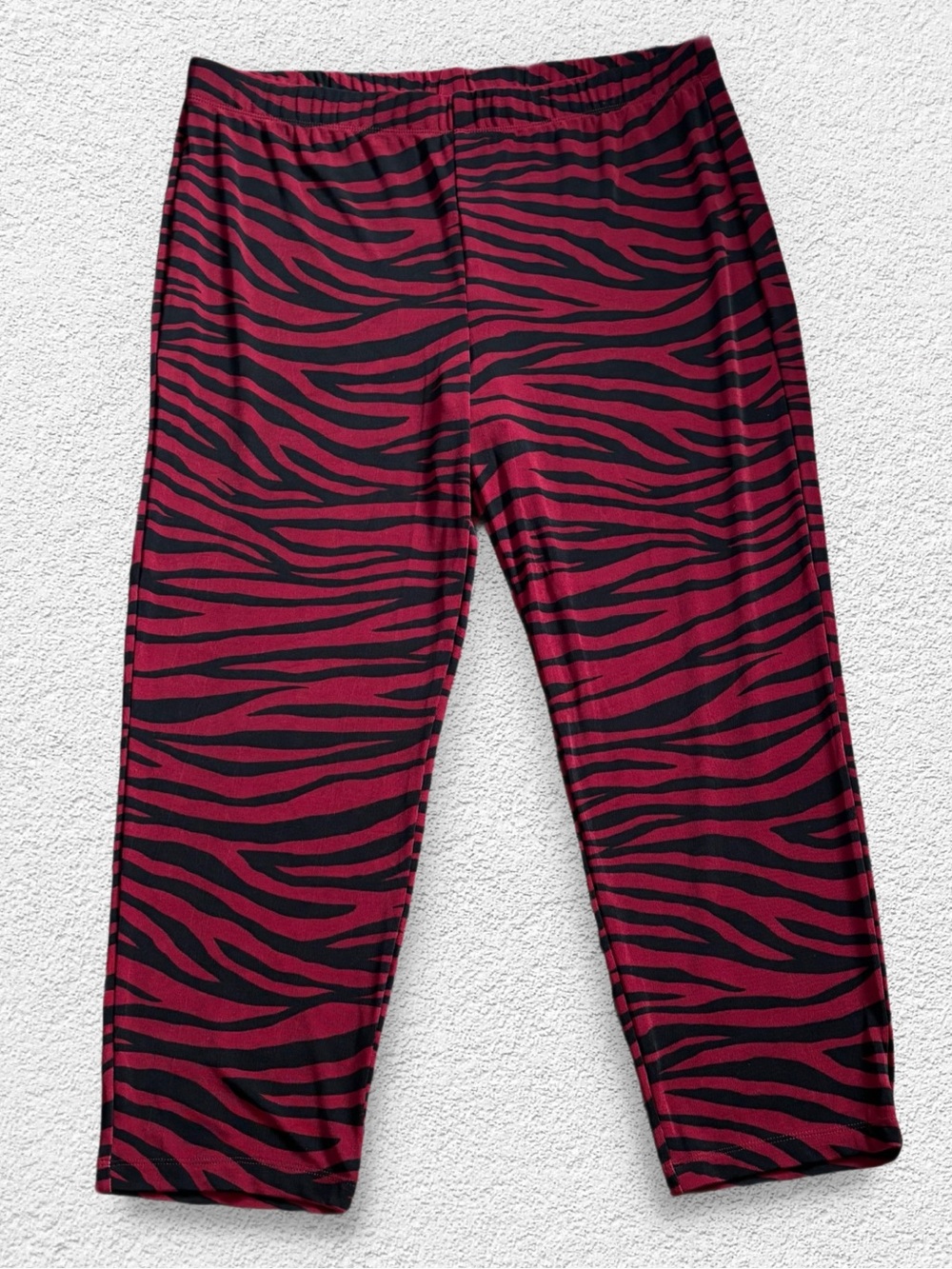 NWT Travelers by Chico's Cranberry Animal Print sportswear  3S Stretch (16/18S)